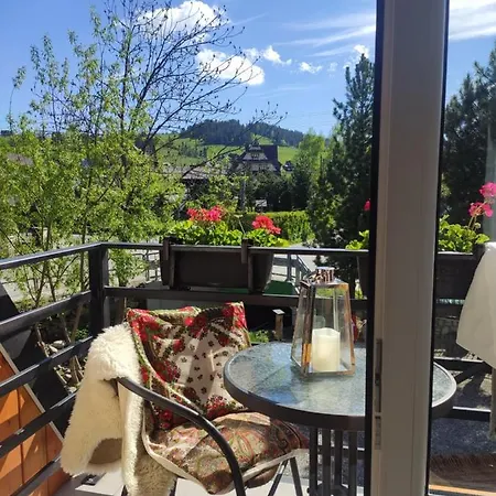 Homestay szállás Dom Numer 127 *