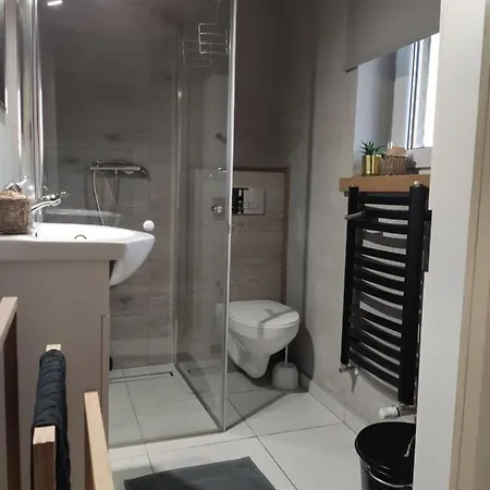 Homestay Dom Numer 127 *