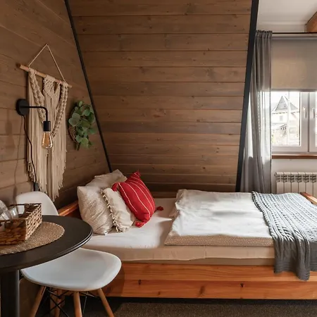 Homestay szállás Dom Numer 127 *